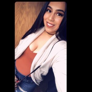 Meet your Posher, Isamar